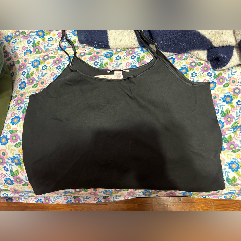 ALL BLACK V.S CROP